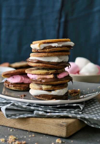 Butter Cookie And Nutella S&#x27;mores | Recipe | Things to do With Kids