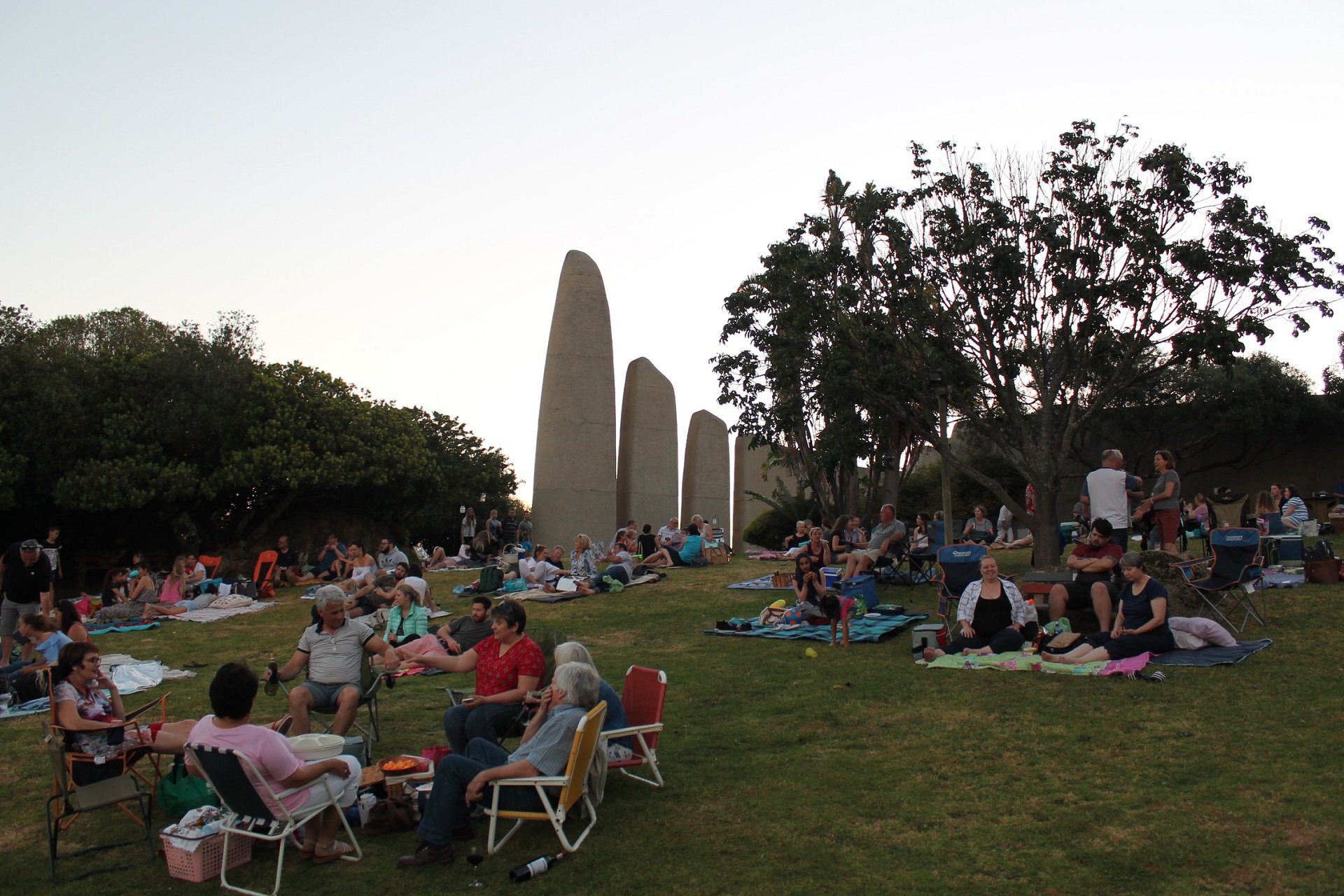 Full Moon Picnics at the Taalmonument