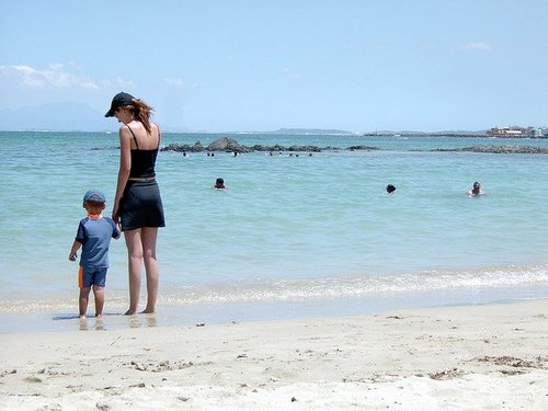 Hacks for a beach day with kids | Blog | Things to do With Kids