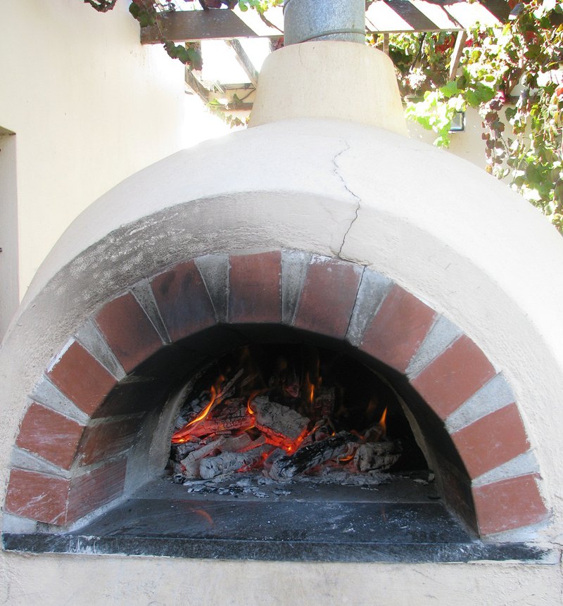 woodfired pizza Paarl family restaurant
