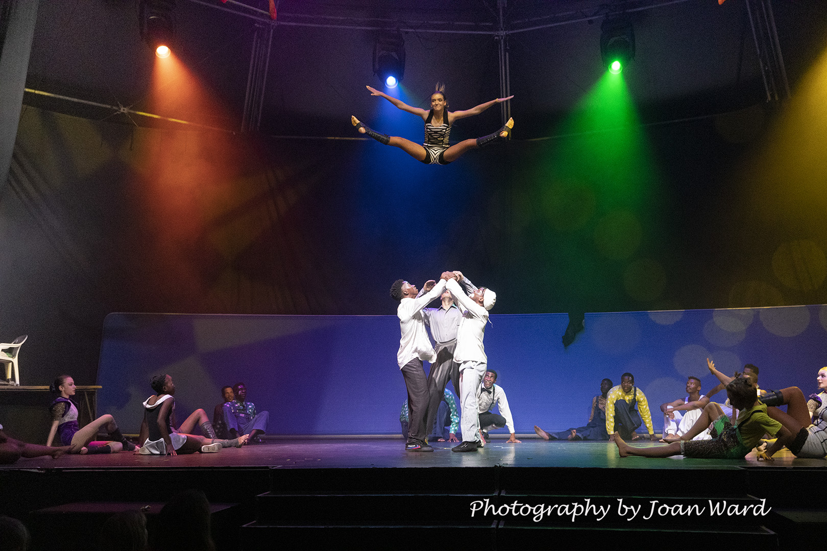 {Awarded} #Win One Slapstick family package with @zipzapcircus for 28 Aug 2022
